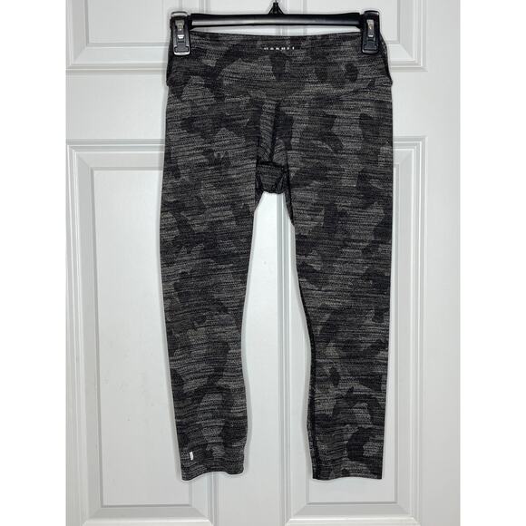 NOBULL Dark Camo Crop Leggings Size Small Gray Black - Picture 2 of 8
